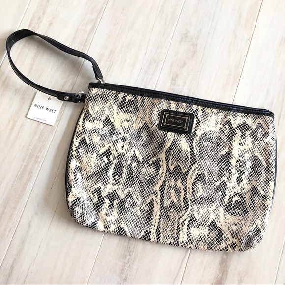 NWT Nine West Snake Skin Prints Pouch - Picture 1 of 5